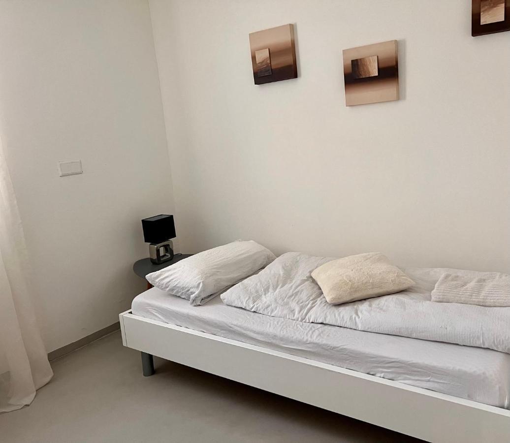 Budget Room Free Parking Pratteln Εξωτερικό φωτογραφία